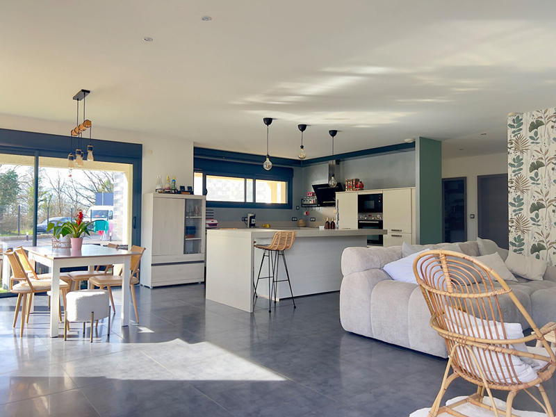 Maison - 151 m² - 6 pièces