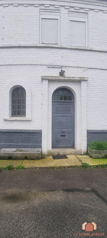 Maison - 310 m² - 9 pièces