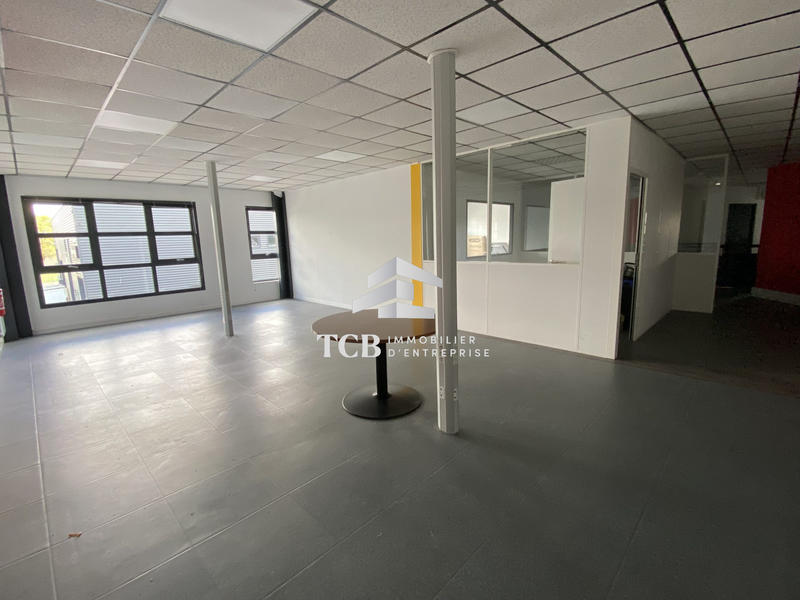 Local d'activités - 564 m²