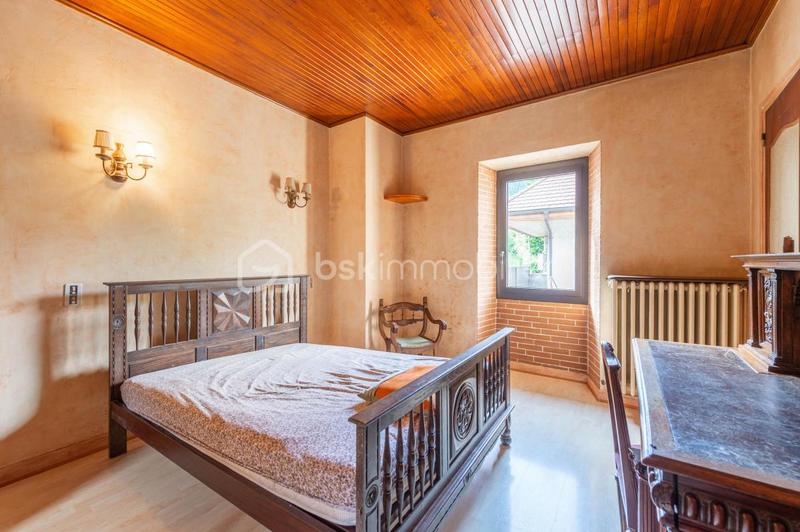 Maison ancienne - 135 m² - 8 pièces