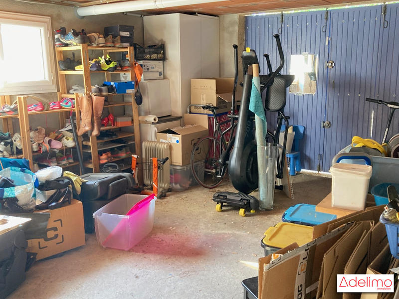 Villa - 231 m² - 9 pièces