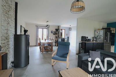 Maison - 90 m² - 4 pièces