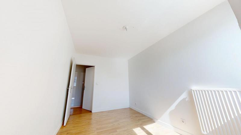 Appartement - 92 m² - 4 pièces