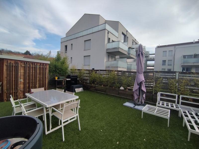 Maison - 99 m² - 4 pièces