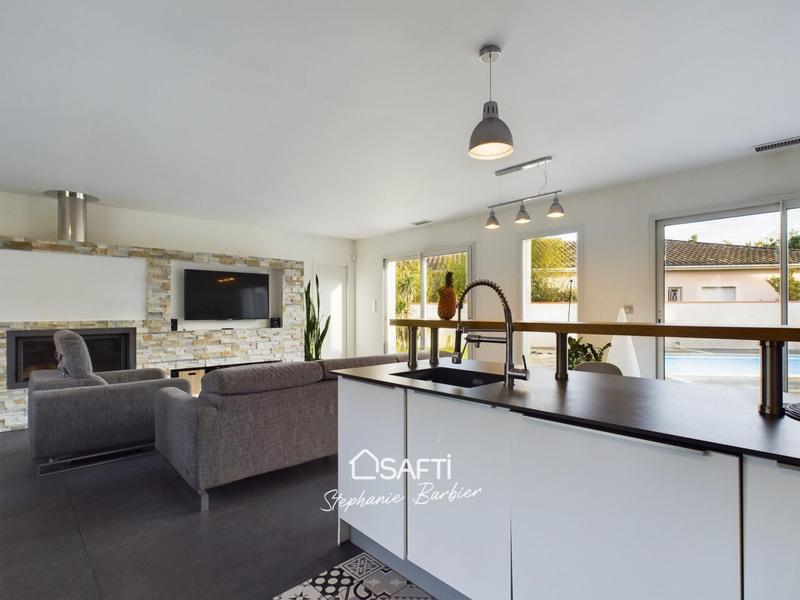 Maison - 187 m² - 6 pièces