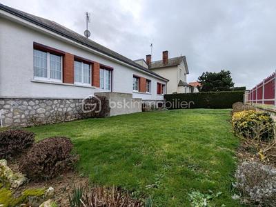 Maison - 159 m² - 6 pièces