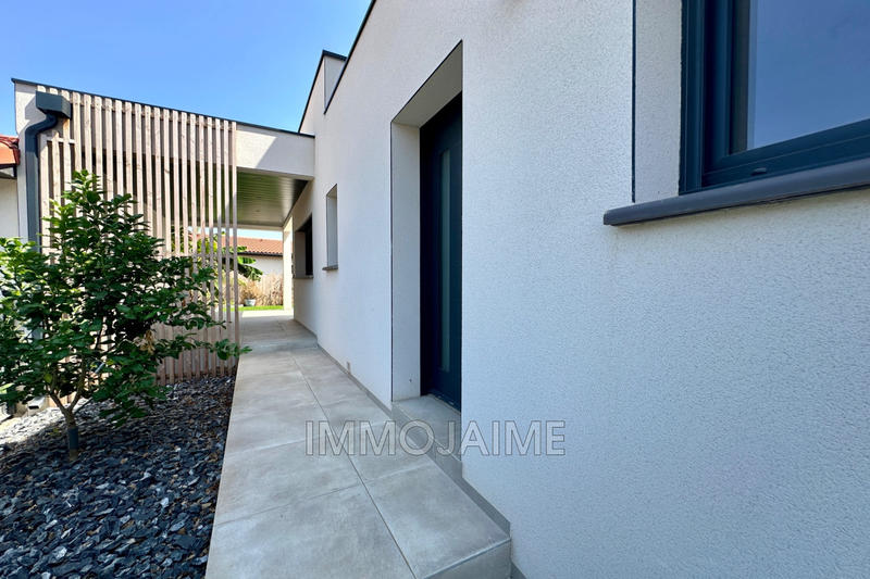 Villa - 111 m² - 4 pièces