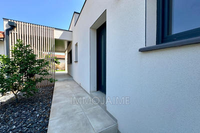 Villa - 111 m² - 4 pièces