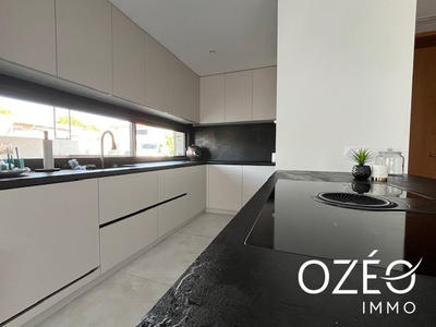 Maison contemporaine - 140 m² - 4 pièces