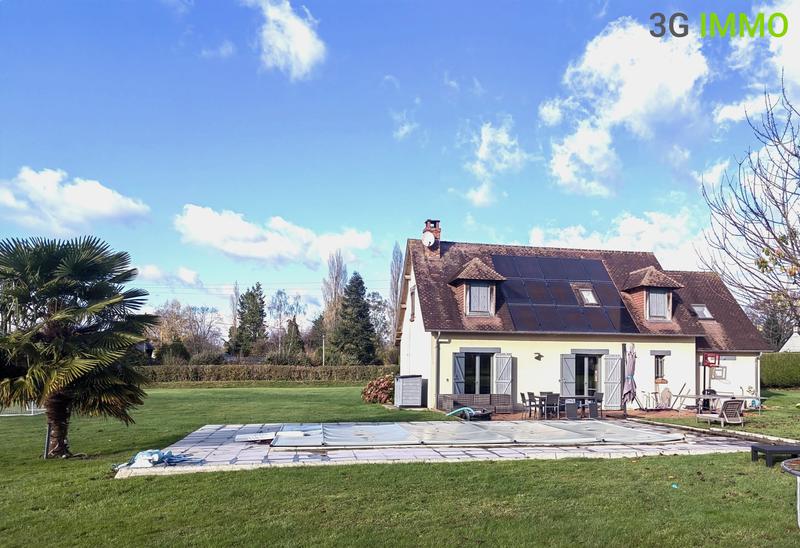 Maison traditionnelle - 130 m² - 7 pièces