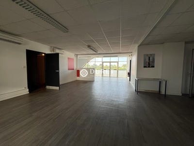 Local d'activités - 460 m²