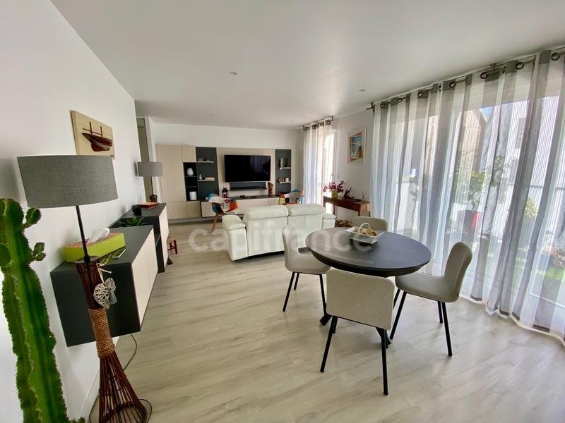 Appartement - 76 m² - 3 pièces