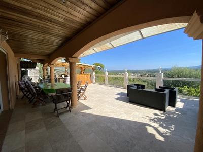 Villa - 197 m² - 7 pièces