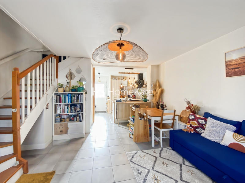 Maison - 64 m² - 4 pièces