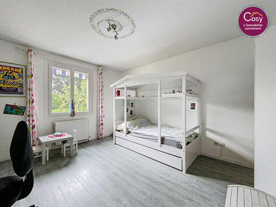 Maison - 198 m² - 7 pièces