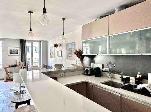 Loft - 67 m² - 3 pièces