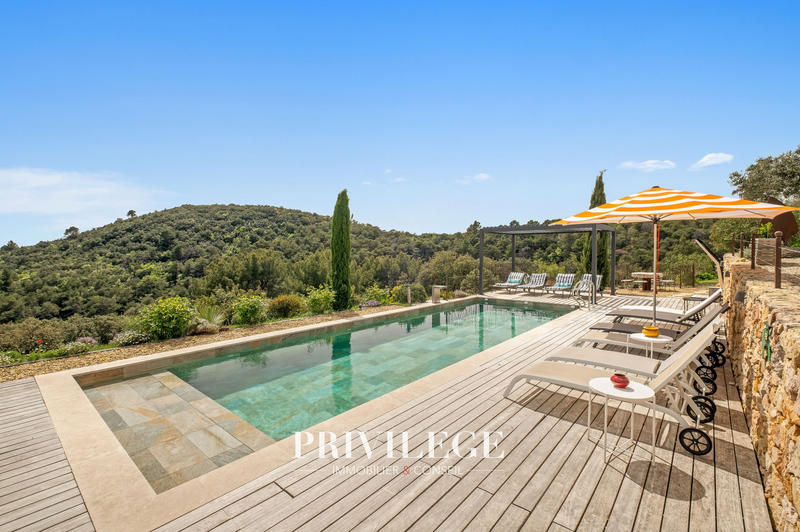 Bastide - 400 m² - 16 pièces