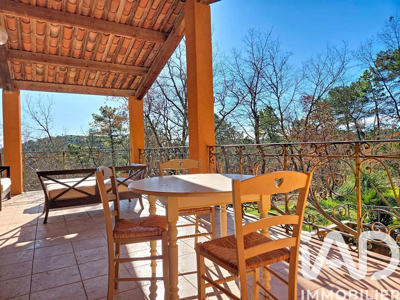 Maison - 158 m² - 6 pièces