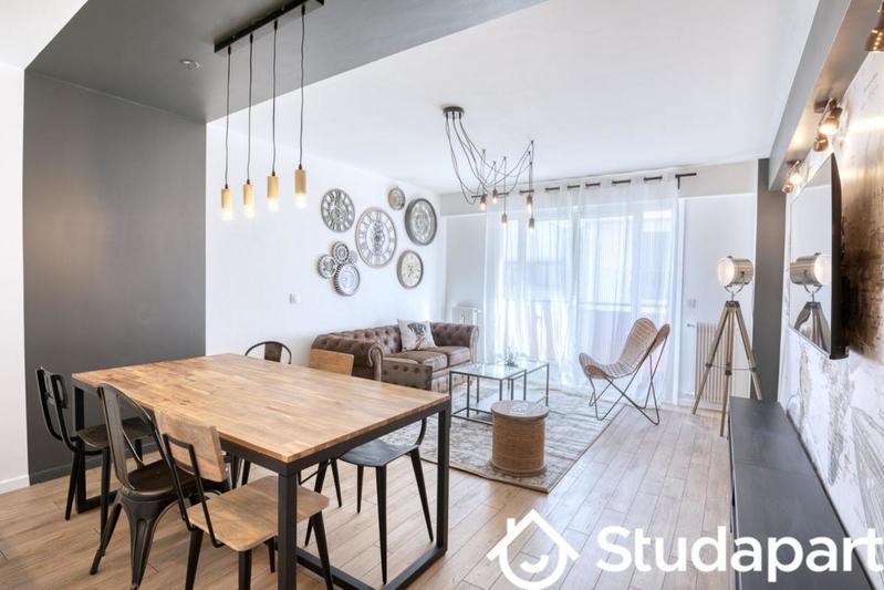 Chambre - 12 m² - 1 pièce