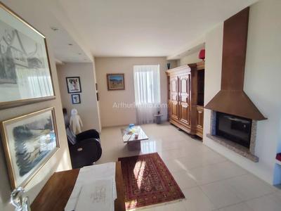 Immeuble - 205 m² - 10 pièces