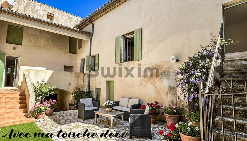 Maison de village - 115 m² - 6 pièces