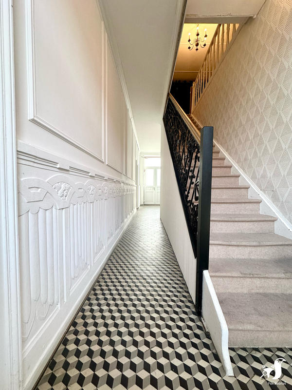 Maison - 182 m² - 7 pièces