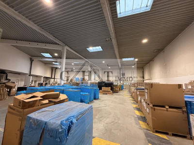 Entrepôt - 1 184 m²