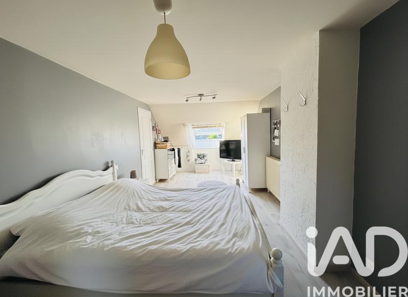 Maison - 210 m² - 8 pièces