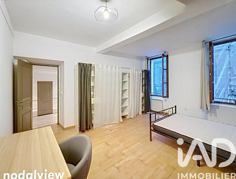 Appartement - 93 m² - 3 pièces