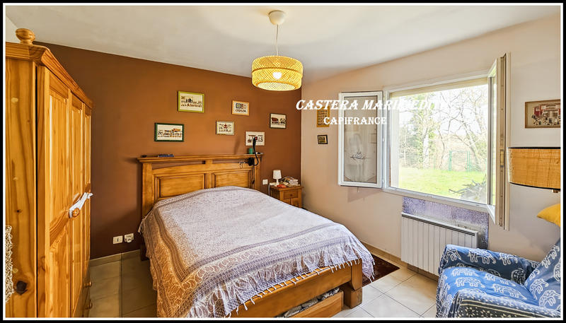 Maison - 99 m² - 5 pièces