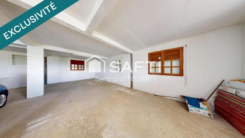 Maison - 200 m² - 6 pièces