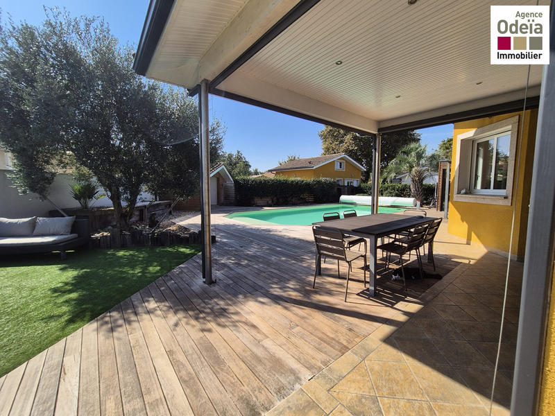 Maison - 140 m² - 6 pièces