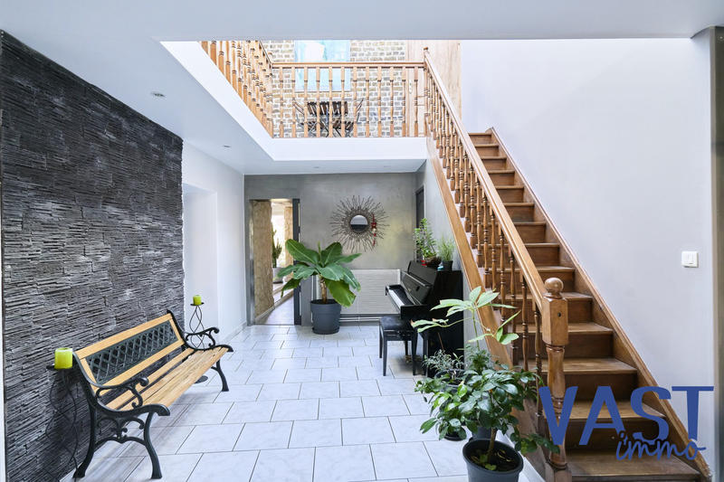 Maison - 194 m² - 5 pièces