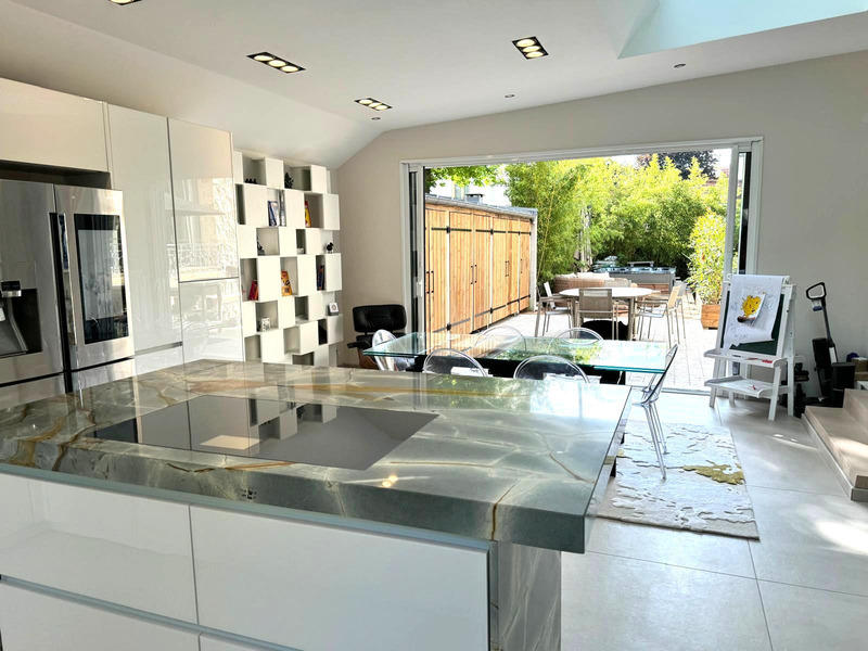 Maison bourgeoise - 280 m² - 10 pièces