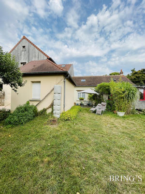 Maison traditionnelle - 175 m² - 7 pièces