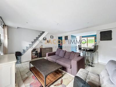 Maison - 62 m² - 5 pièces