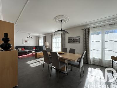Maison - 122 m² - 5 pièces