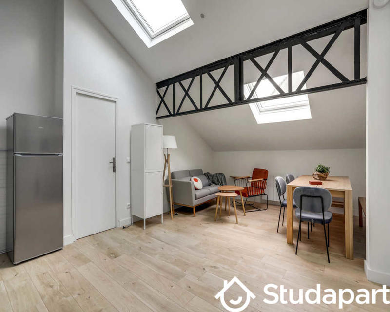 Chambre - 50 m² - 1 pièce