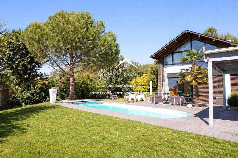 Maison contemporaine - 183 m² - 7 pièces