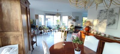 Maison - 165 m² - 5 pièces