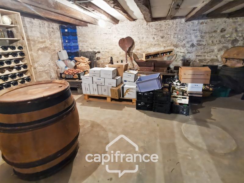 Maison traditionnelle - 170 m² - 8 pièces