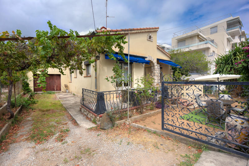 Appartement - 74 m² - 2 pièces