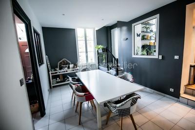 Maison de ville - 184 m² - 9 pièces