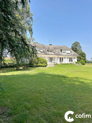 Villa - 250 m² - 8 pièces