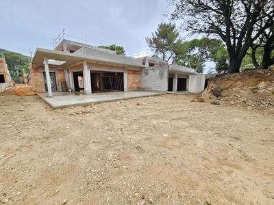 Maison - 163 m² - 6 pièces