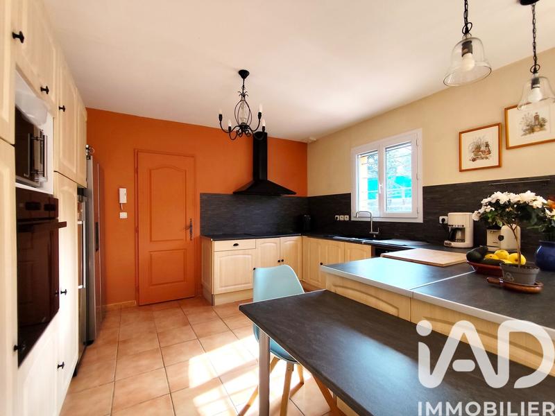 Maison - 140 m² - 5 pièces