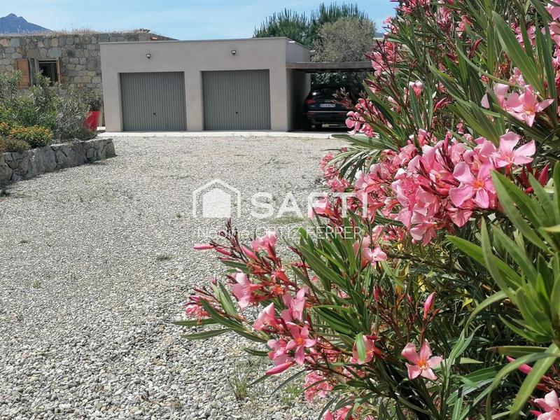 Maison - 170 m² - 5 pièces