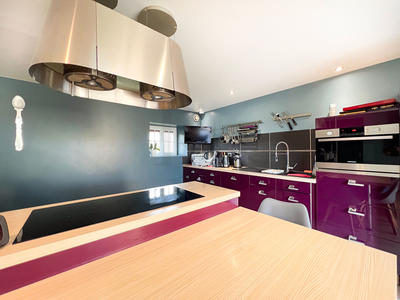 Maison - 200 m² - 6 pièces