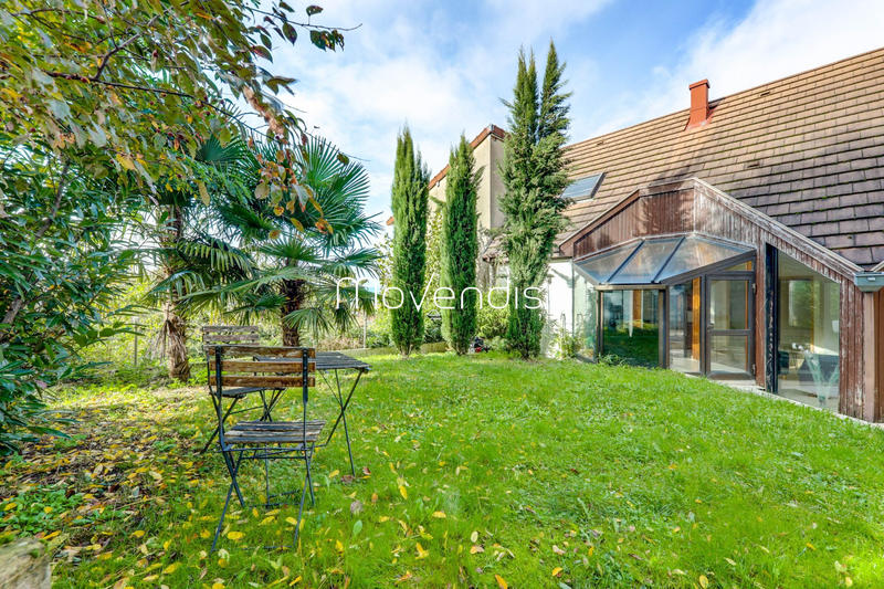 Maison contemporaine - 141 m² - 7 pièces