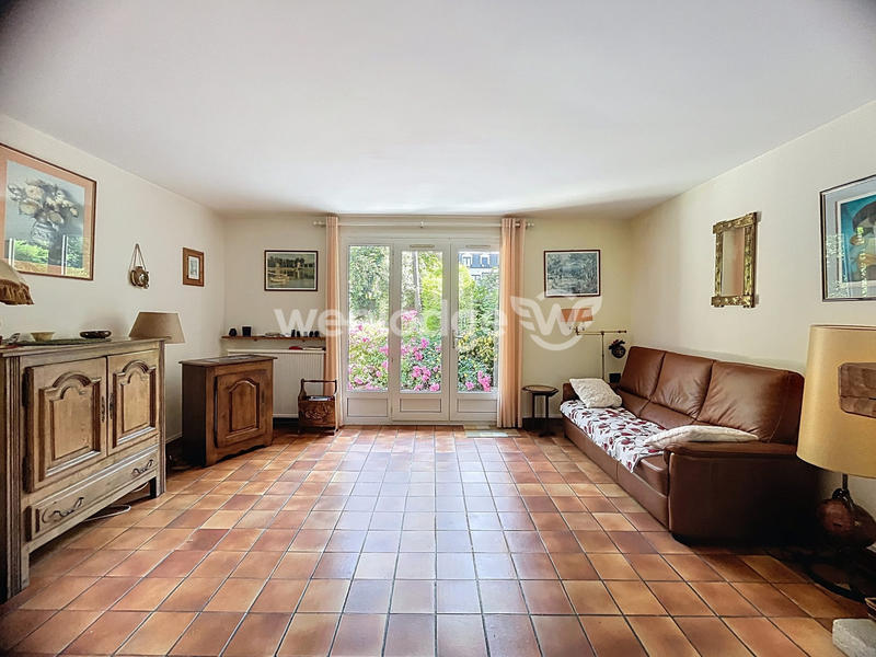 Maison traditionnelle - 118 m² - 7 pièces